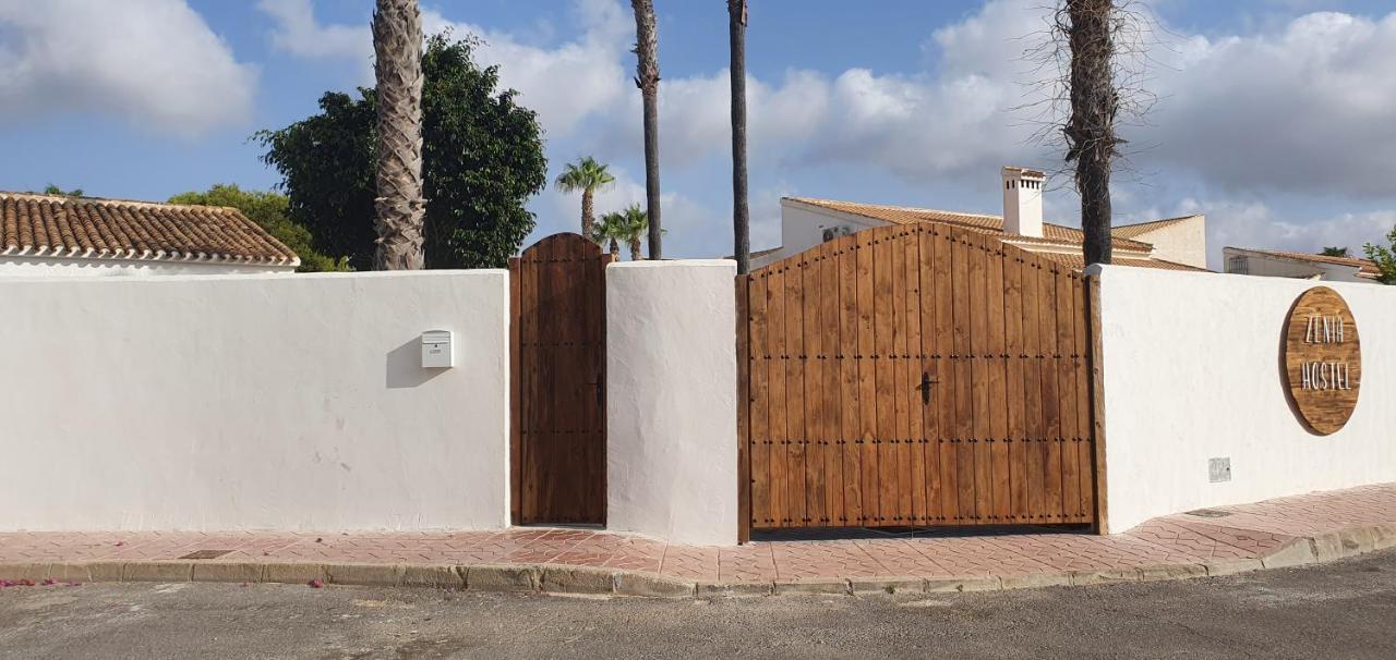 Zenia Hostel Playa Flamenca Eksteriør bilde