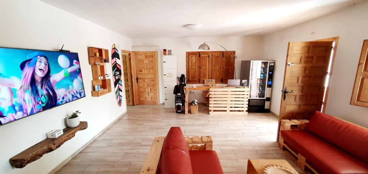 Zenia Hostel Playa Flamenca Eksteriør bilde