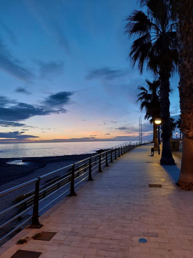 Zenia Hostel Playa Flamenca Eksteriør bilde